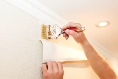 Pose de papier peint à Peltre — revêtements muraux et toiles de verre